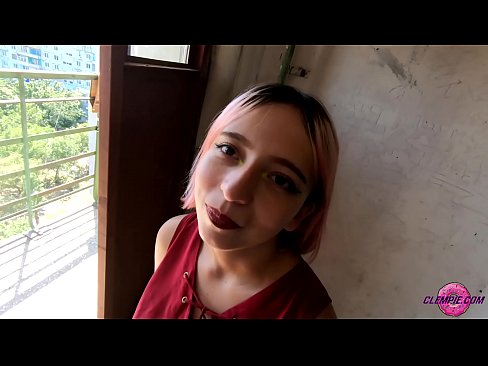❤️ Študentka zmyselne fajčí cudzinca vo vnútrozemí - strieka mu na tvár ️ Kvalitný sex na sk.milf-nut-net.ru ❤